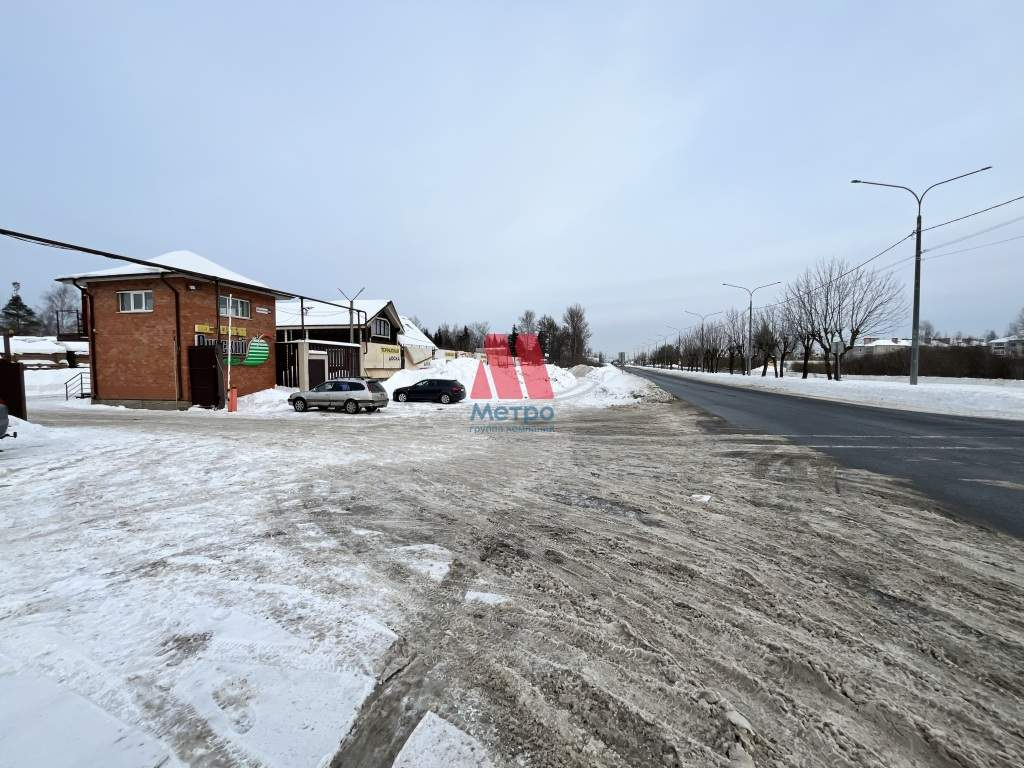 Сдам в аренду магазин 350 м.кв.