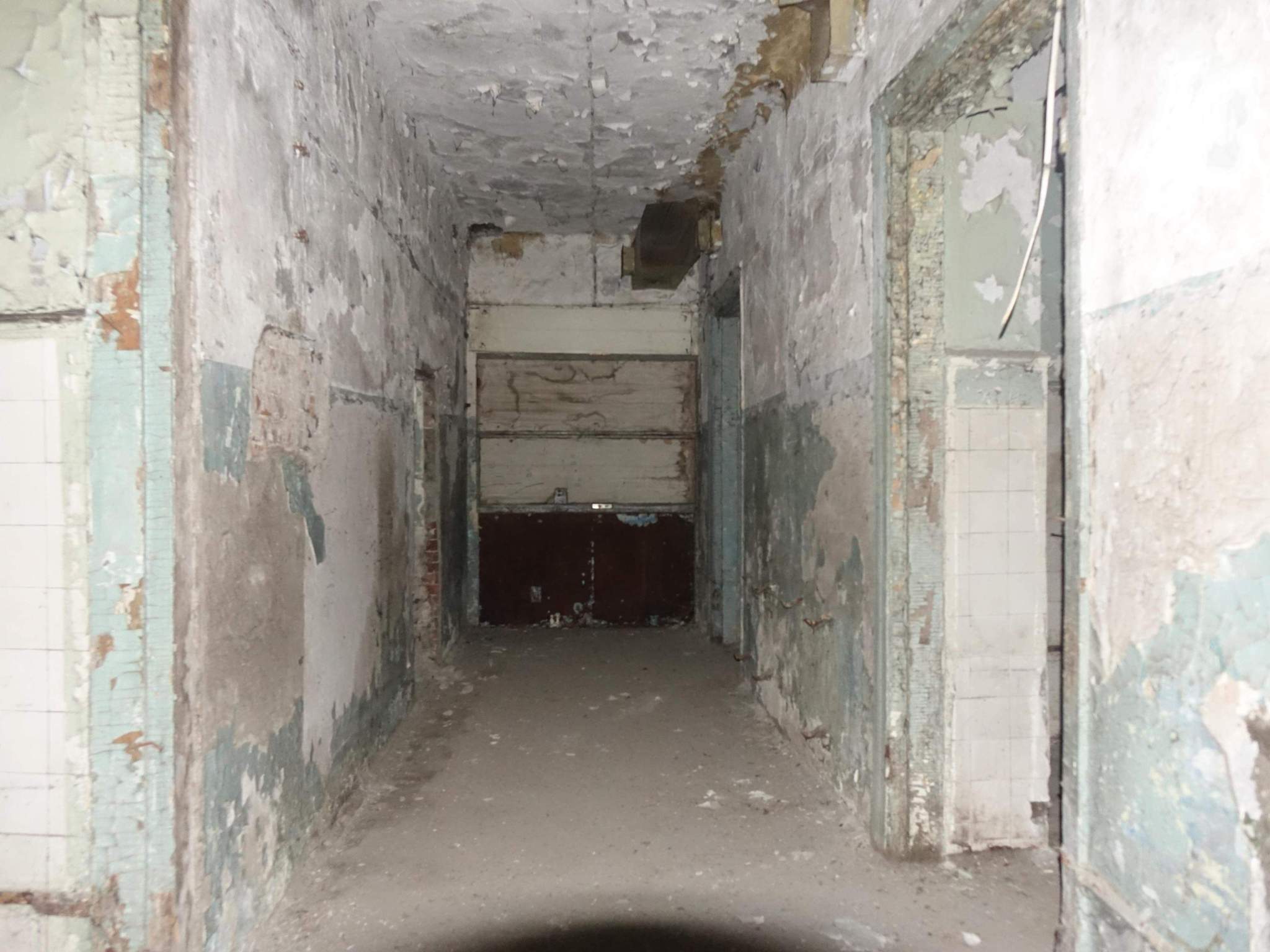 Продам торговое помещение 723 м.кв.