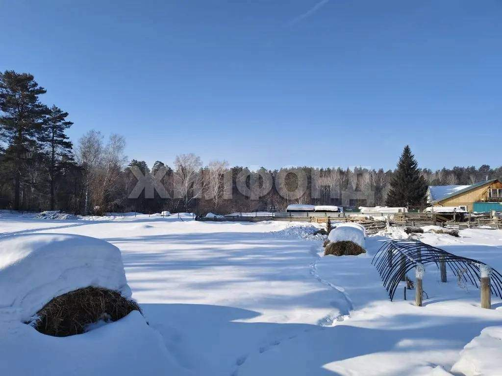 Продам земельный участок 1000 м.кв.