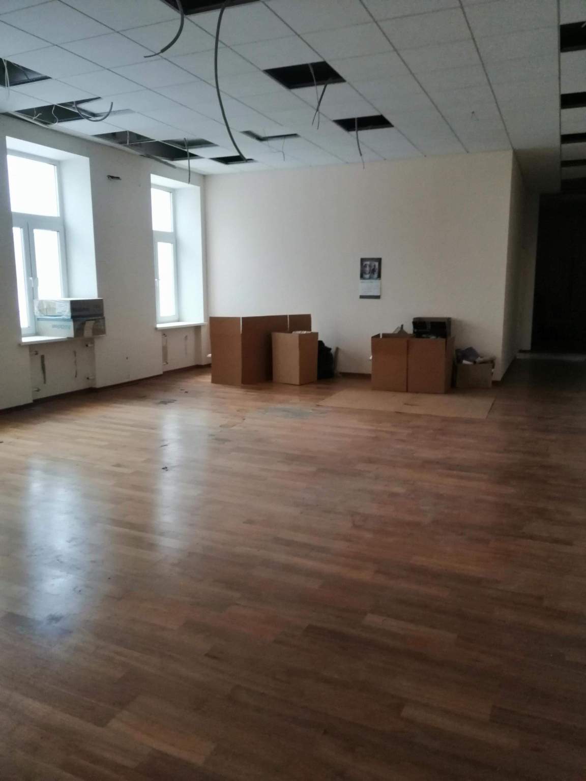 Продам офис 321.1 м.кв.