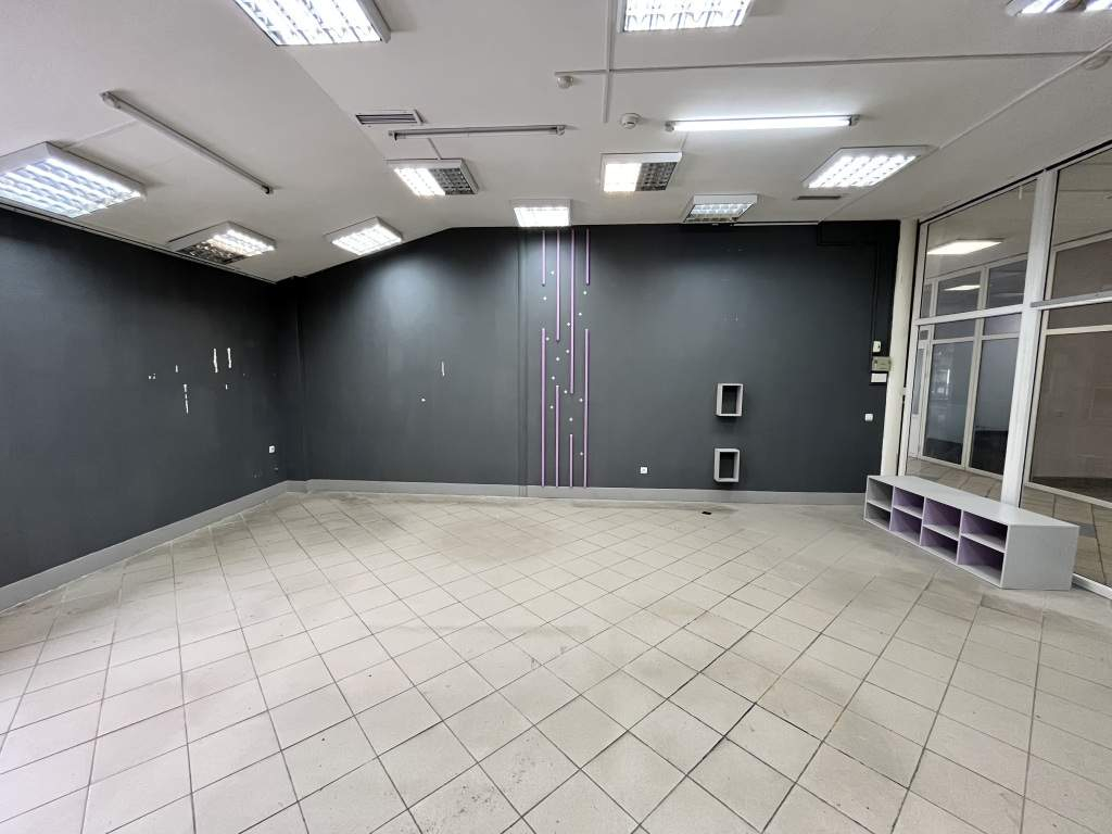 Сдам в аренду помещение свободного назначения 53.6 м.кв.