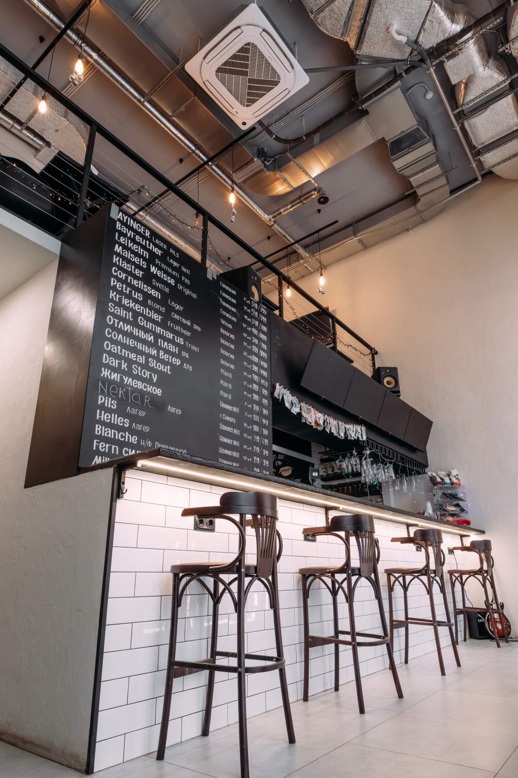 Фото: Продается помещение 63 м2 в ЖК бизнес-класса Событие Раменки test