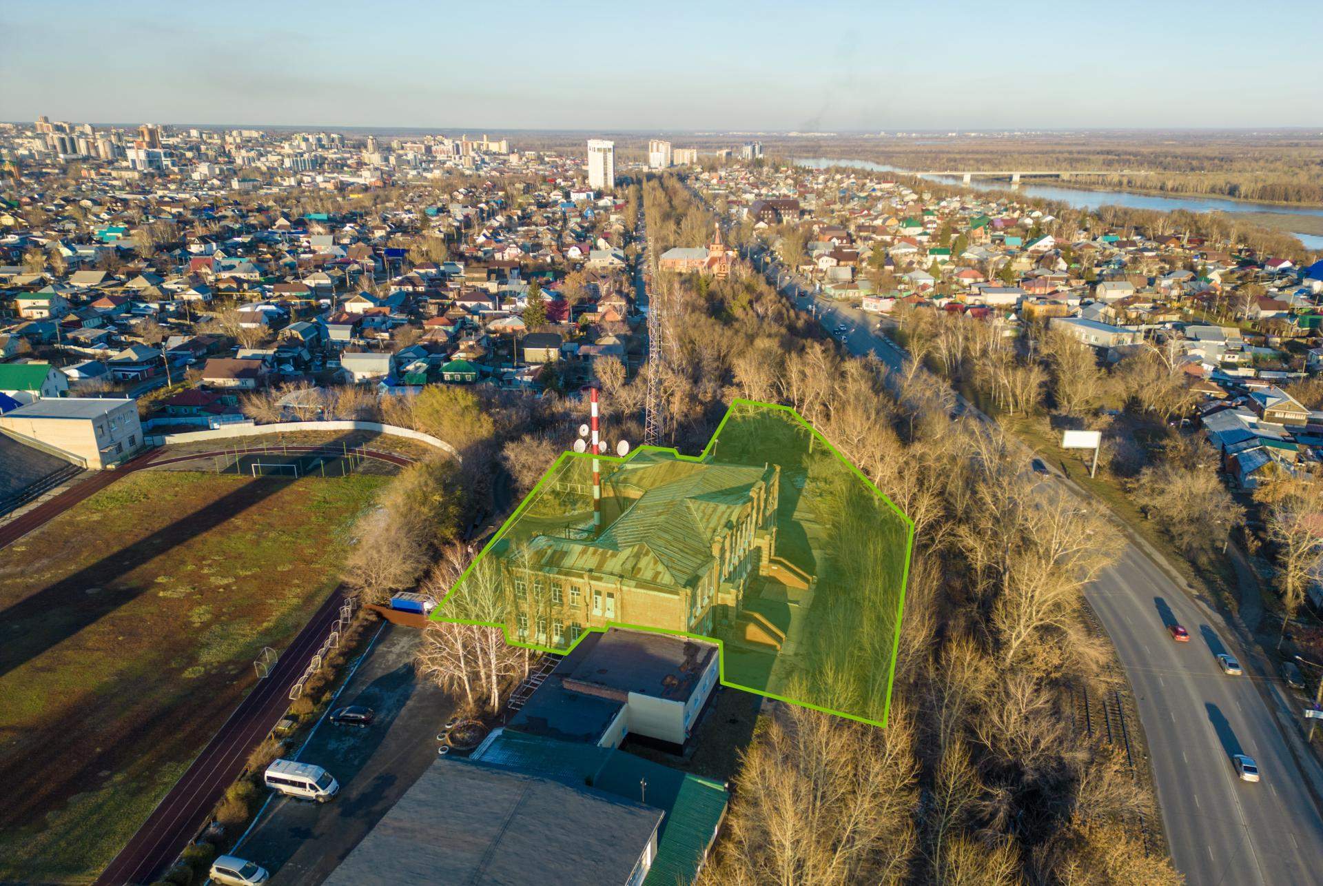 Продам торговое помещение 1936.1 м.кв.