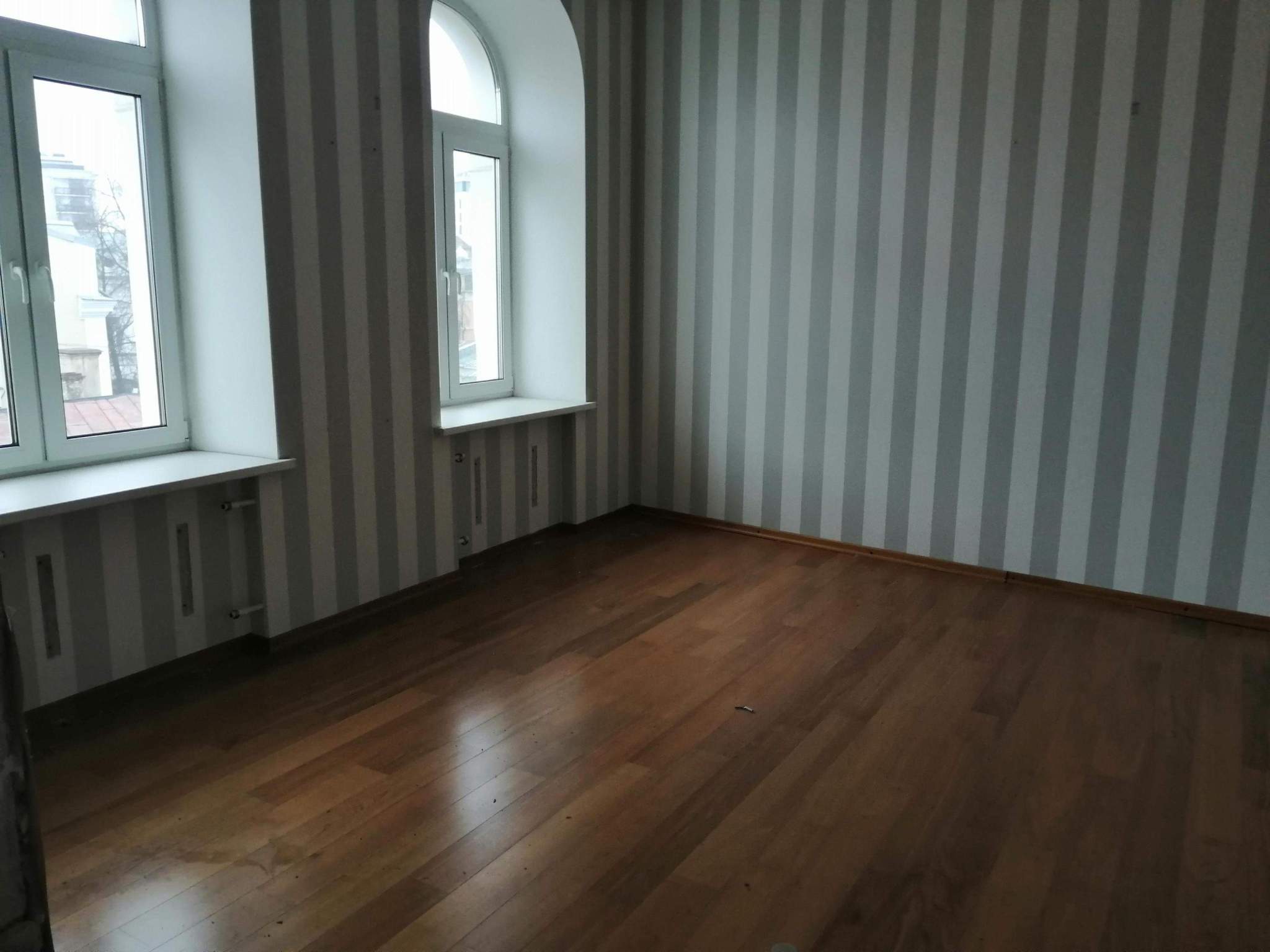 Продам офис 321.1 м.кв.