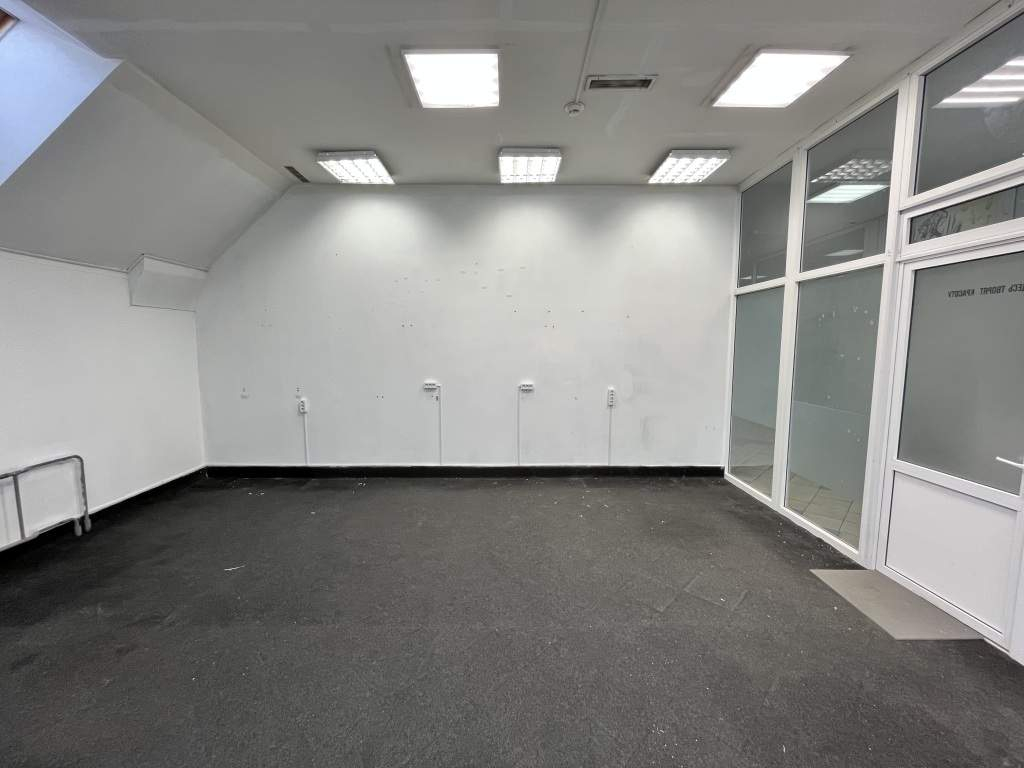 Сдам в аренду помещение свободного назначения 76 м.кв.