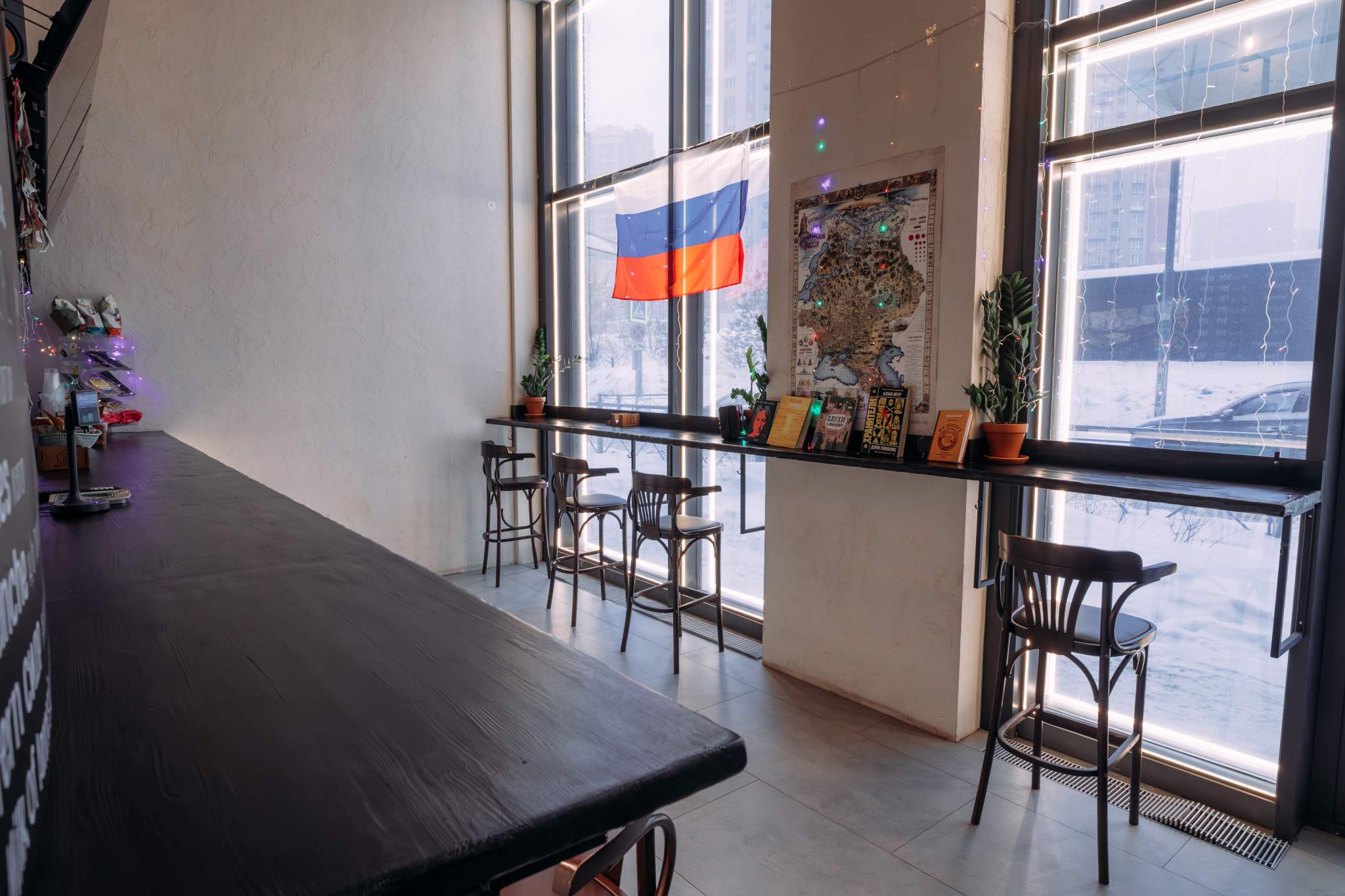 Фото: Продается помещение 63 м2 в ЖК бизнес-класса Событие Раменки test