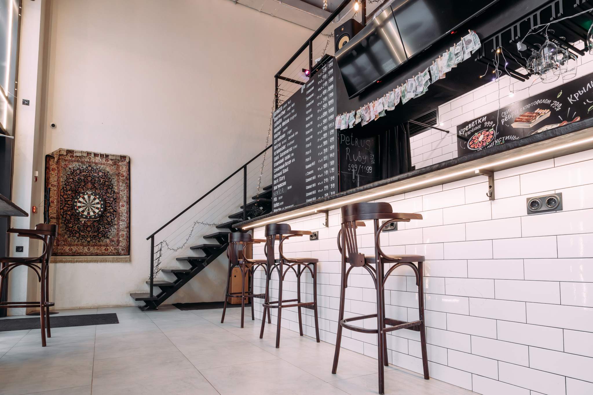 Фото: Продается помещение 63 м2 в ЖК бизнес-класса Событие Раменки test