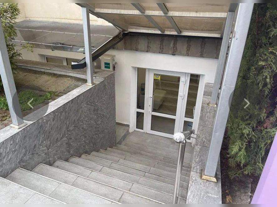 Продам офис 195.2 м.кв.