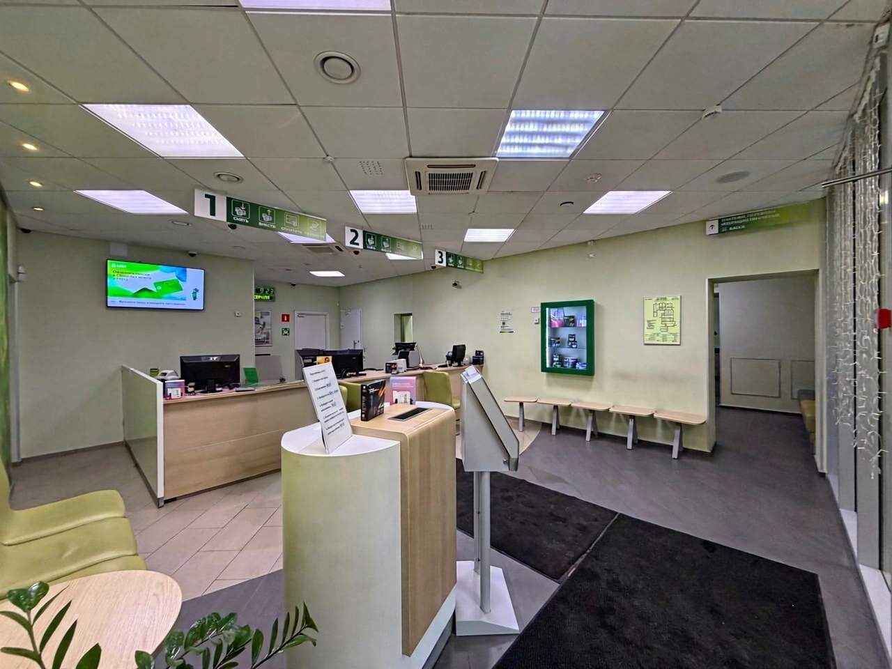 Сдам в аренду офис 379.7 м.кв.