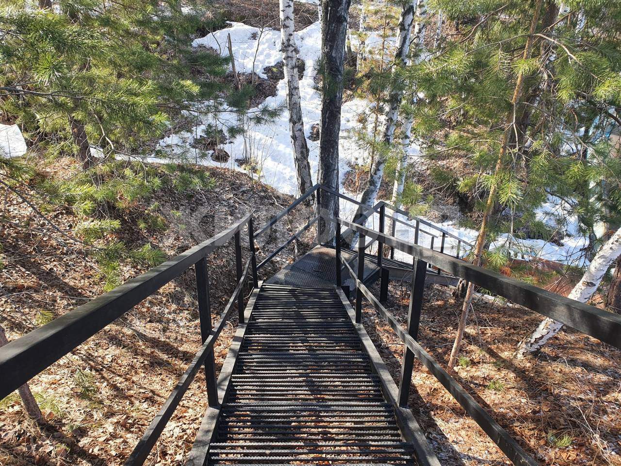 Продам земельный участок 2850 м.кв.