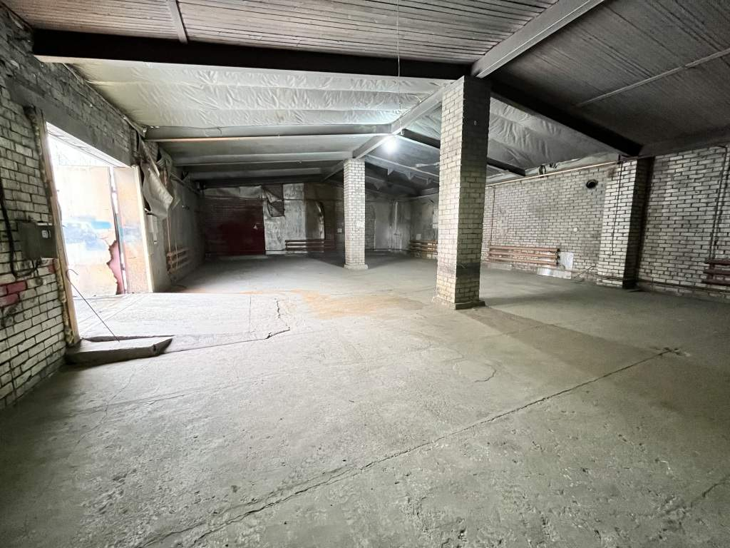 Сдам в аренду склад 227 м.кв.