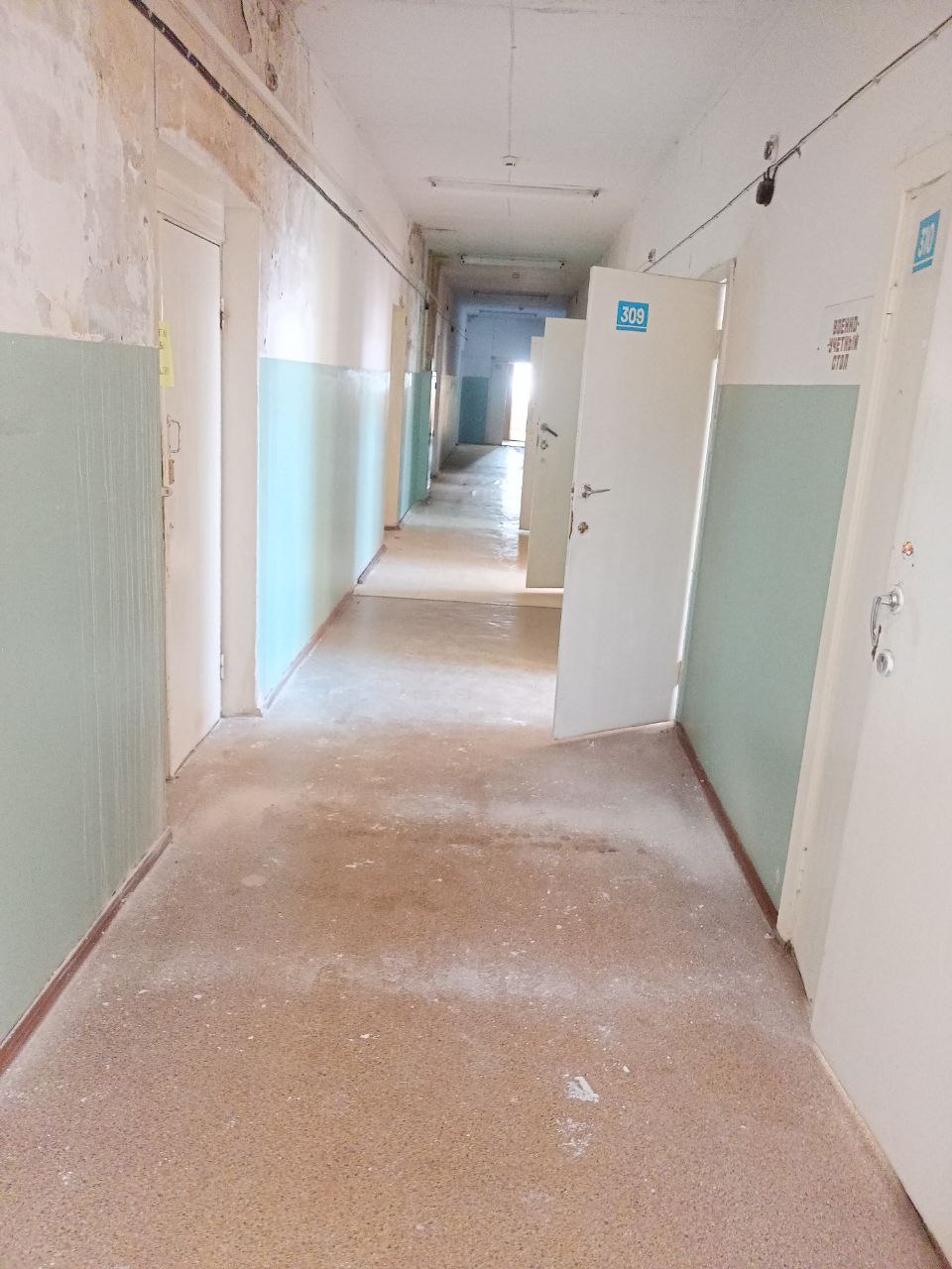 Продам помещение свободного назначения 1309 м.кв.