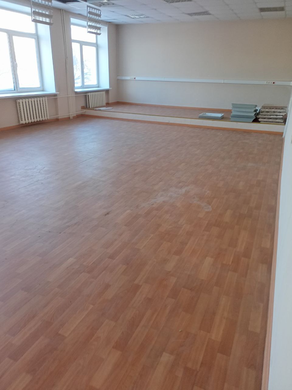 Продам помещение свободного назначения 1309 м.кв.