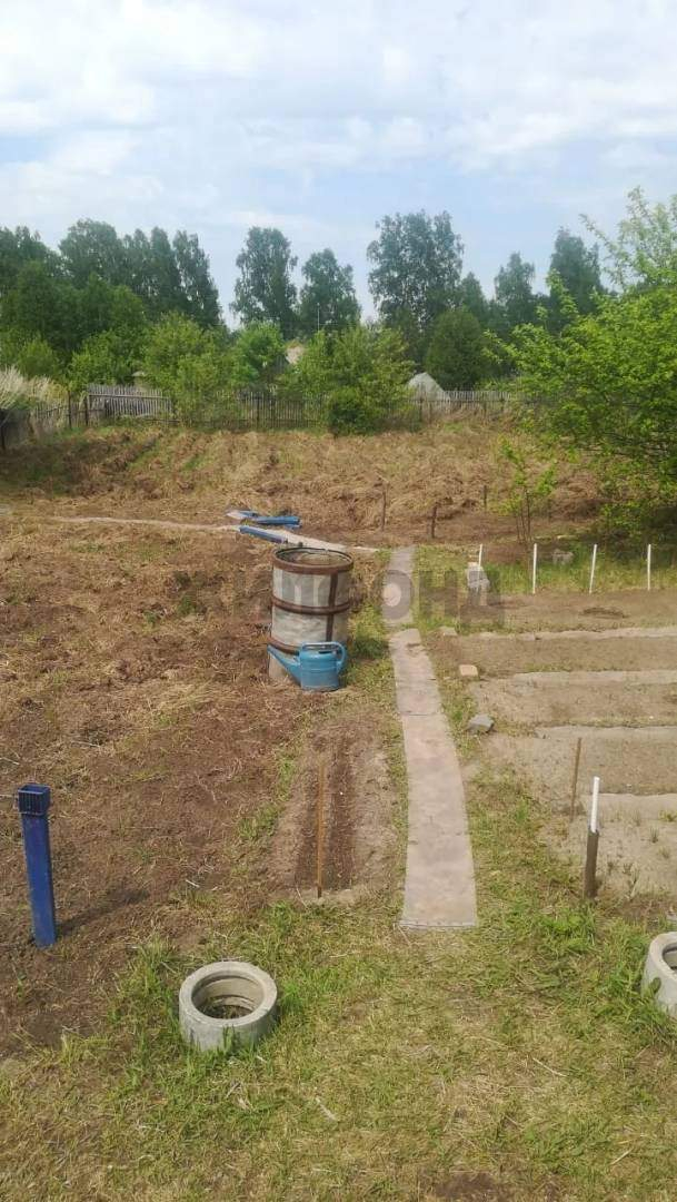 Продам земельный участок 1000 м.кв.