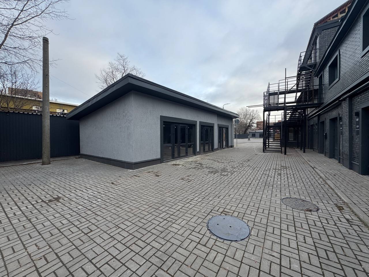 Сдам в аренду помещение свободного назначения 64.3 м.кв.