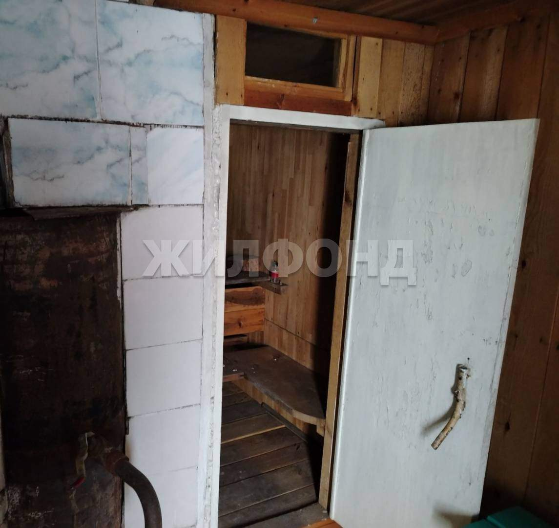 Продам земельный участок 600 м.кв.