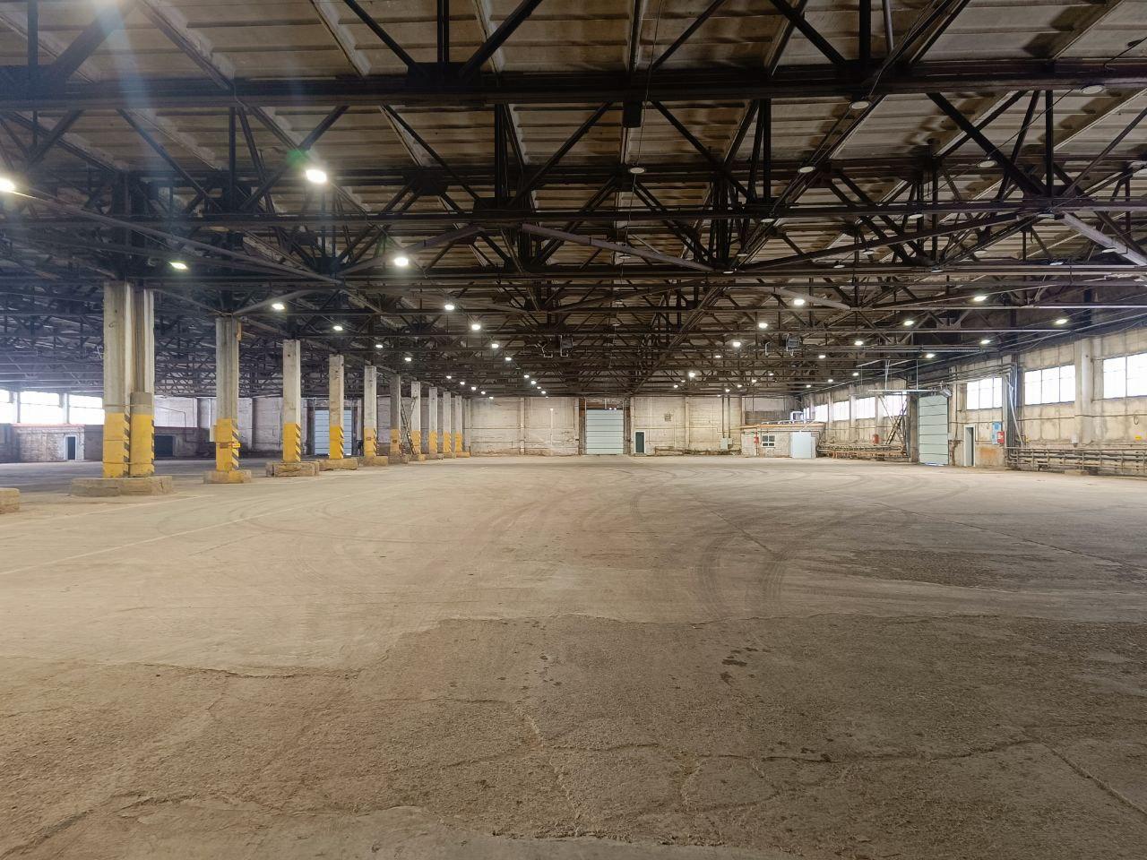 Сдам в аренду склад 6050 м.кв.