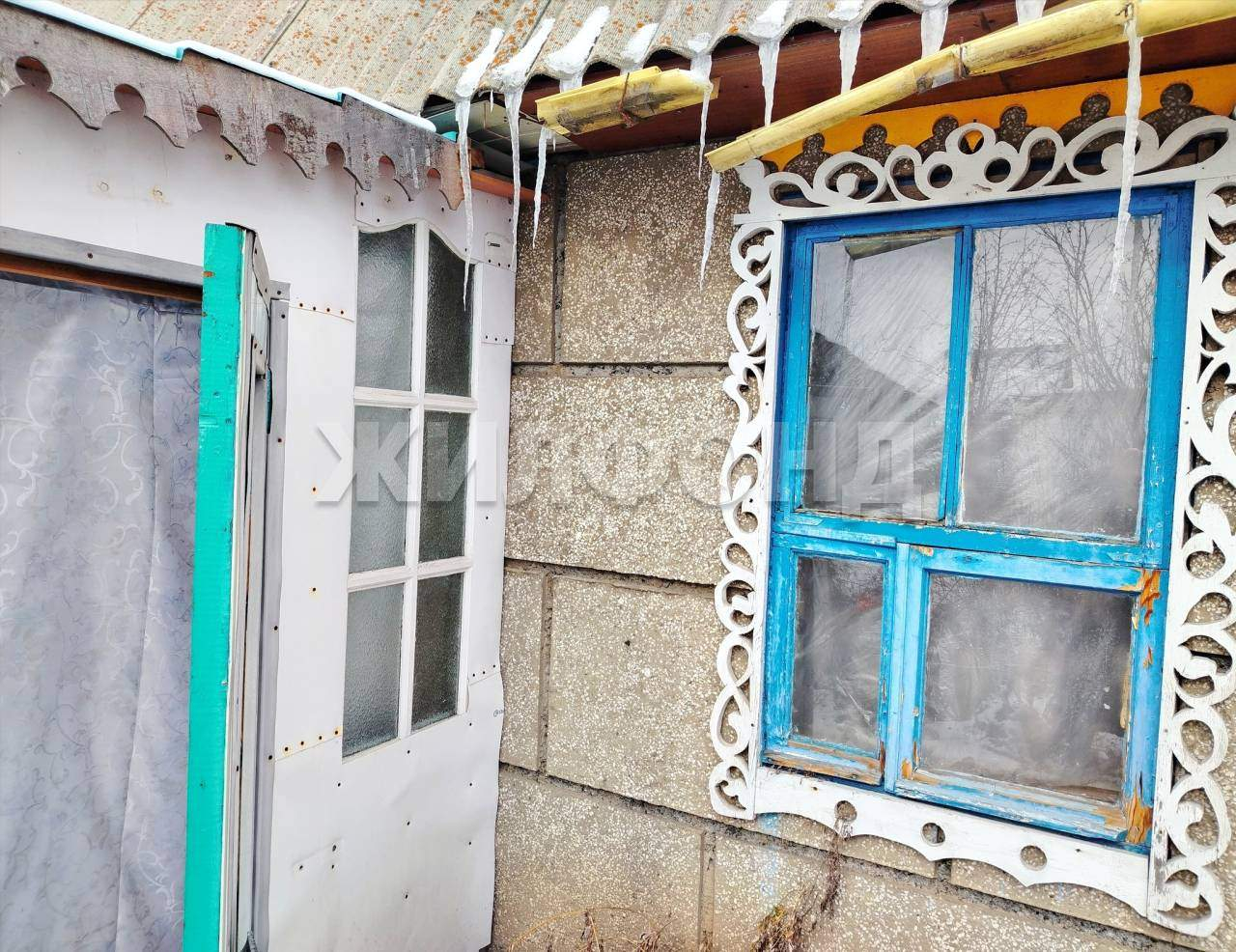 Продам земельный участок 600 м.кв.