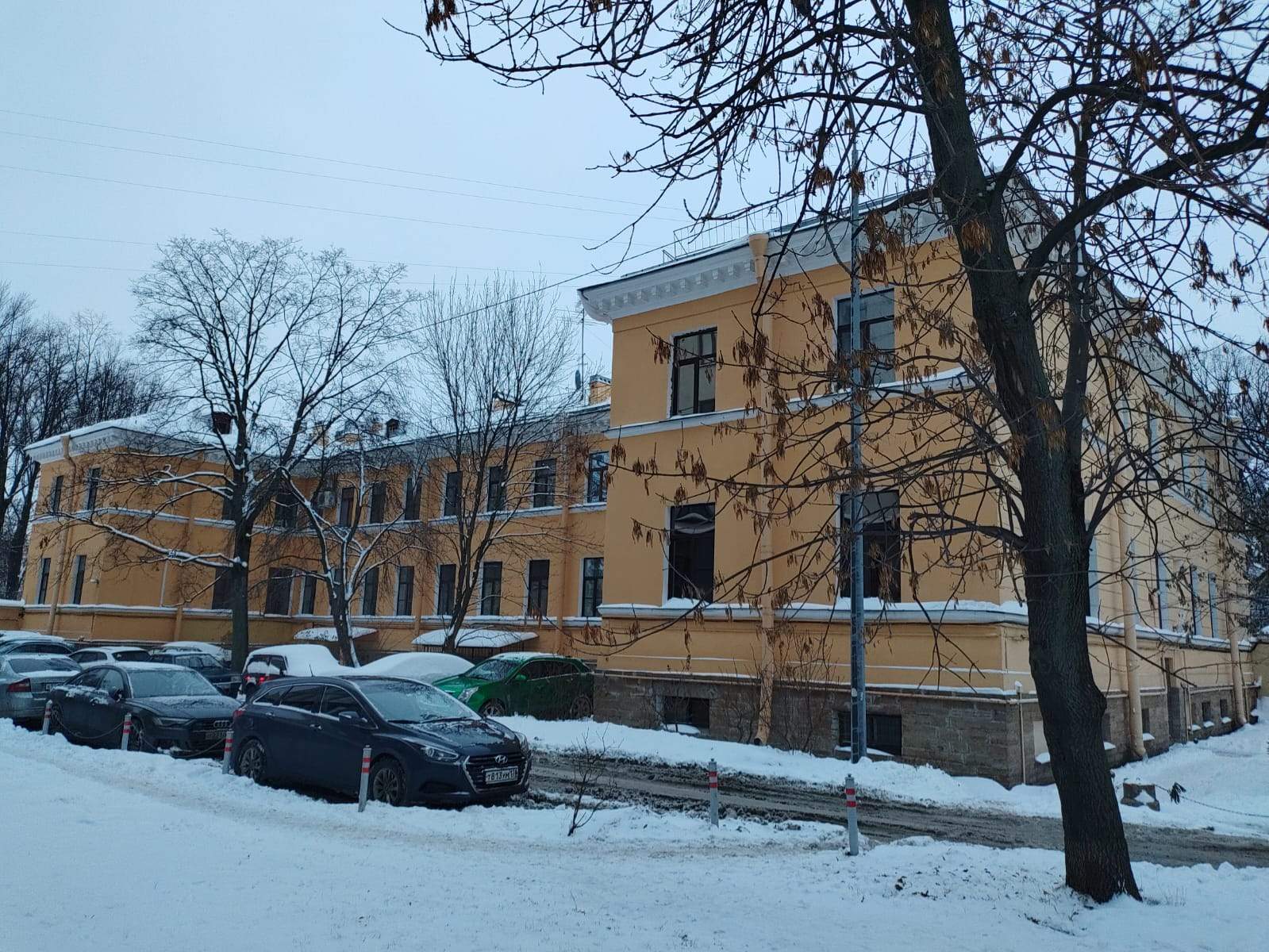 Продам офис 10.3 м.кв.