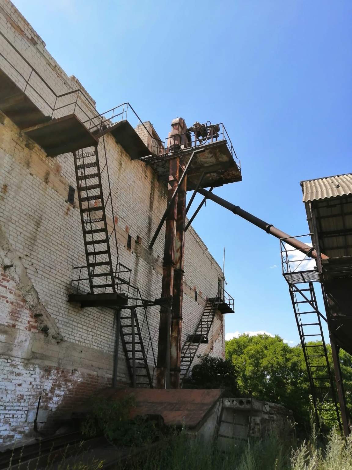 Продам помещение свободного назначения 9500 м.кв.