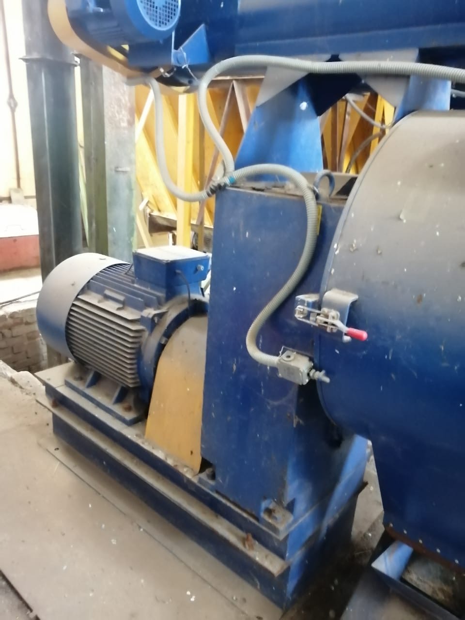 Продам помещение свободного назначения 9500 м.кв.