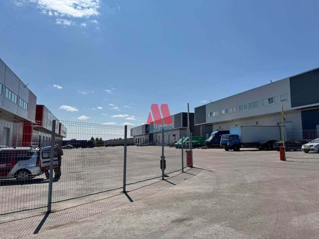 Сдам в аренду склад 1500 м.кв.