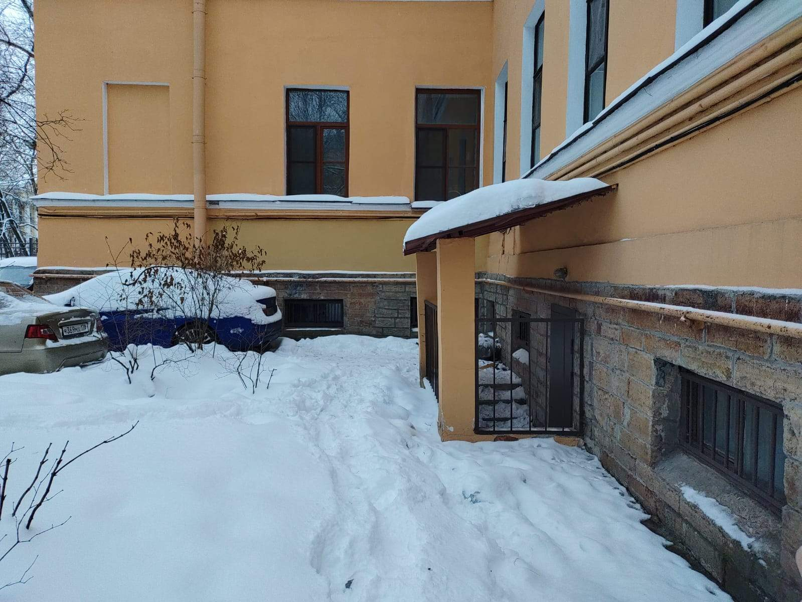 Продам офис 10.3 м.кв.