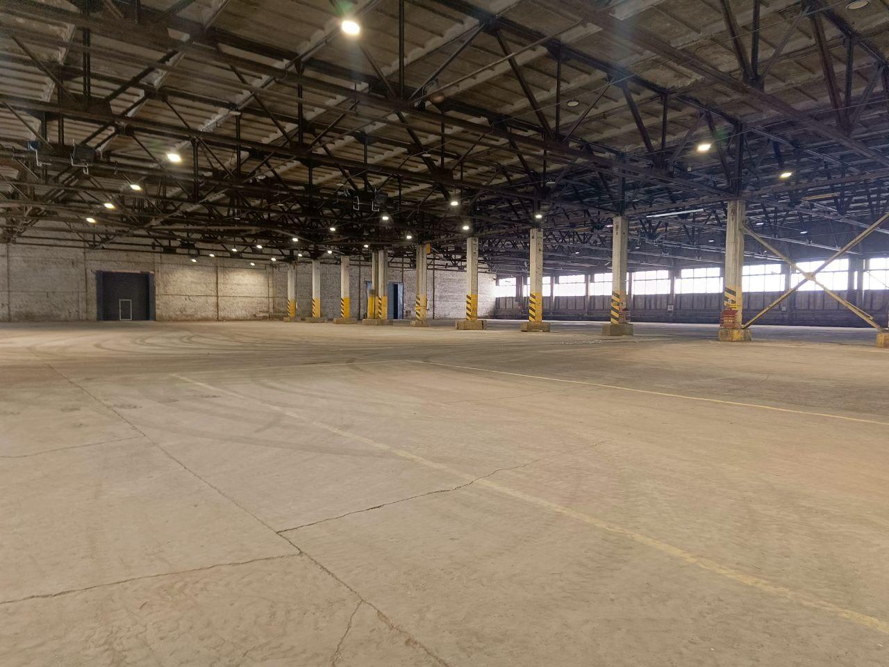 Сдам в аренду склад 6050 м.кв.