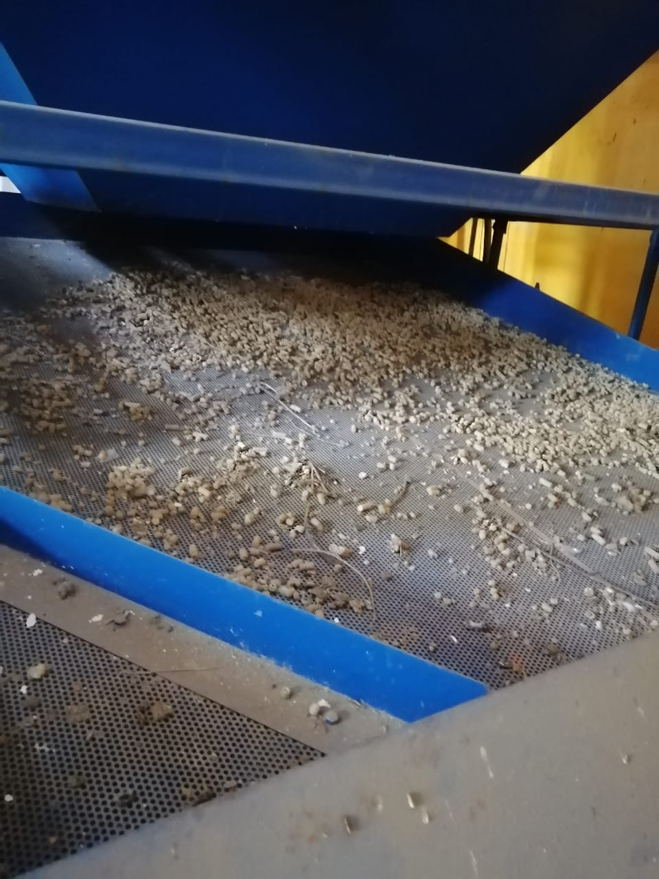 Продам помещение свободного назначения 9500 м.кв.