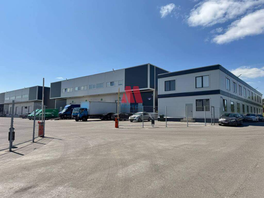 Сдам в аренду склад 1500 м.кв.