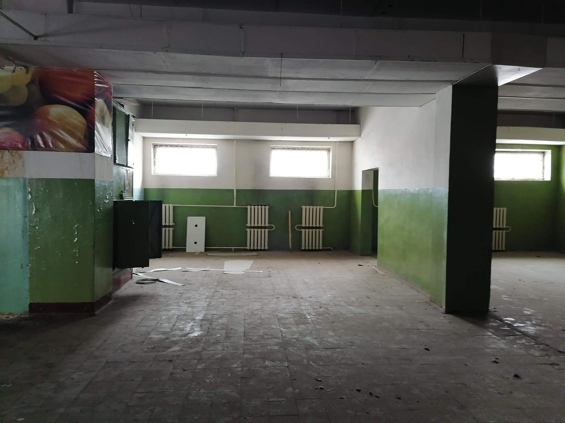 Продам магазин 1386.5 м.кв.