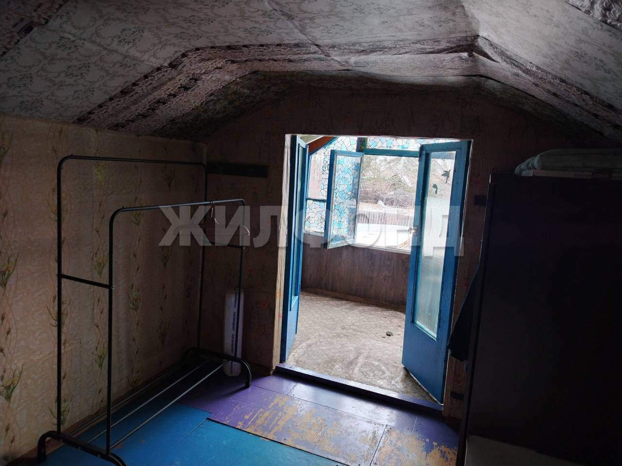 Продам земельный участок 600 м.кв.