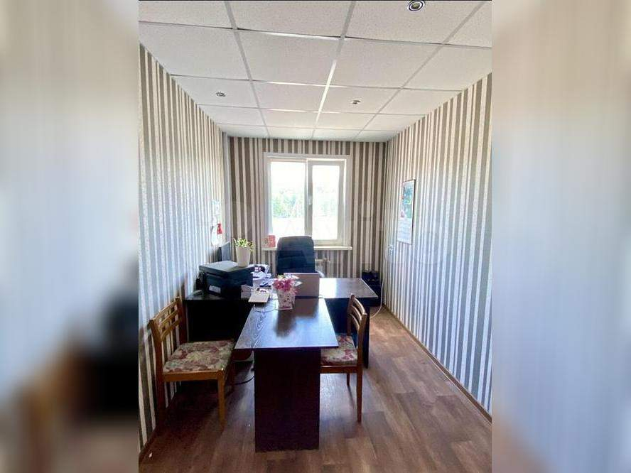 Продам торговое помещение 299.4 м.кв.