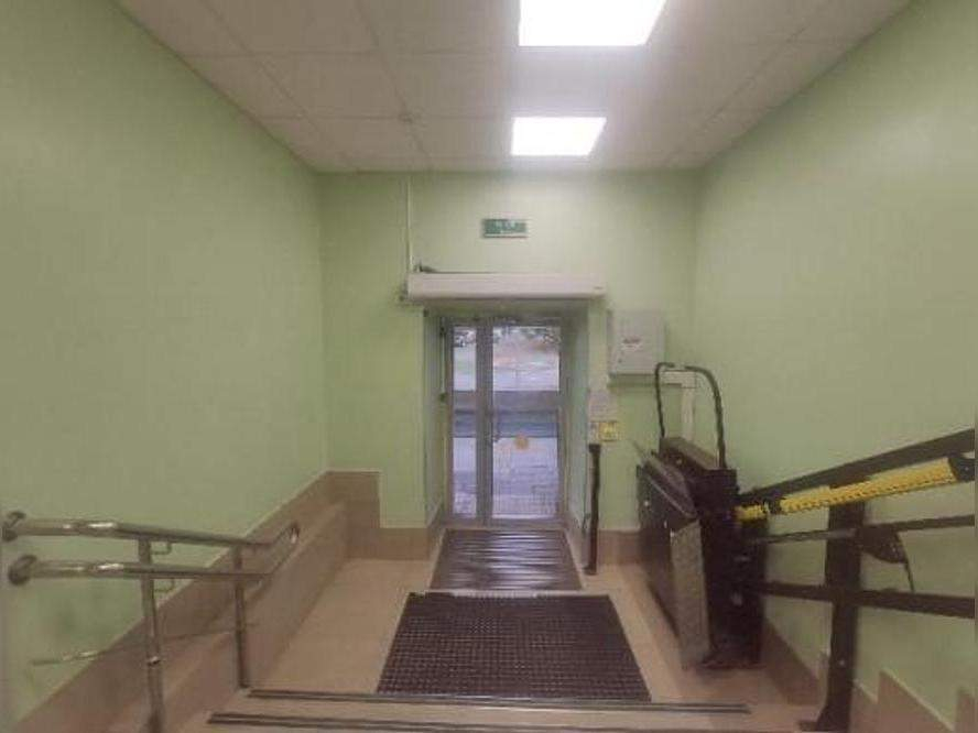 Продам магазин 2847.6 м.кв.