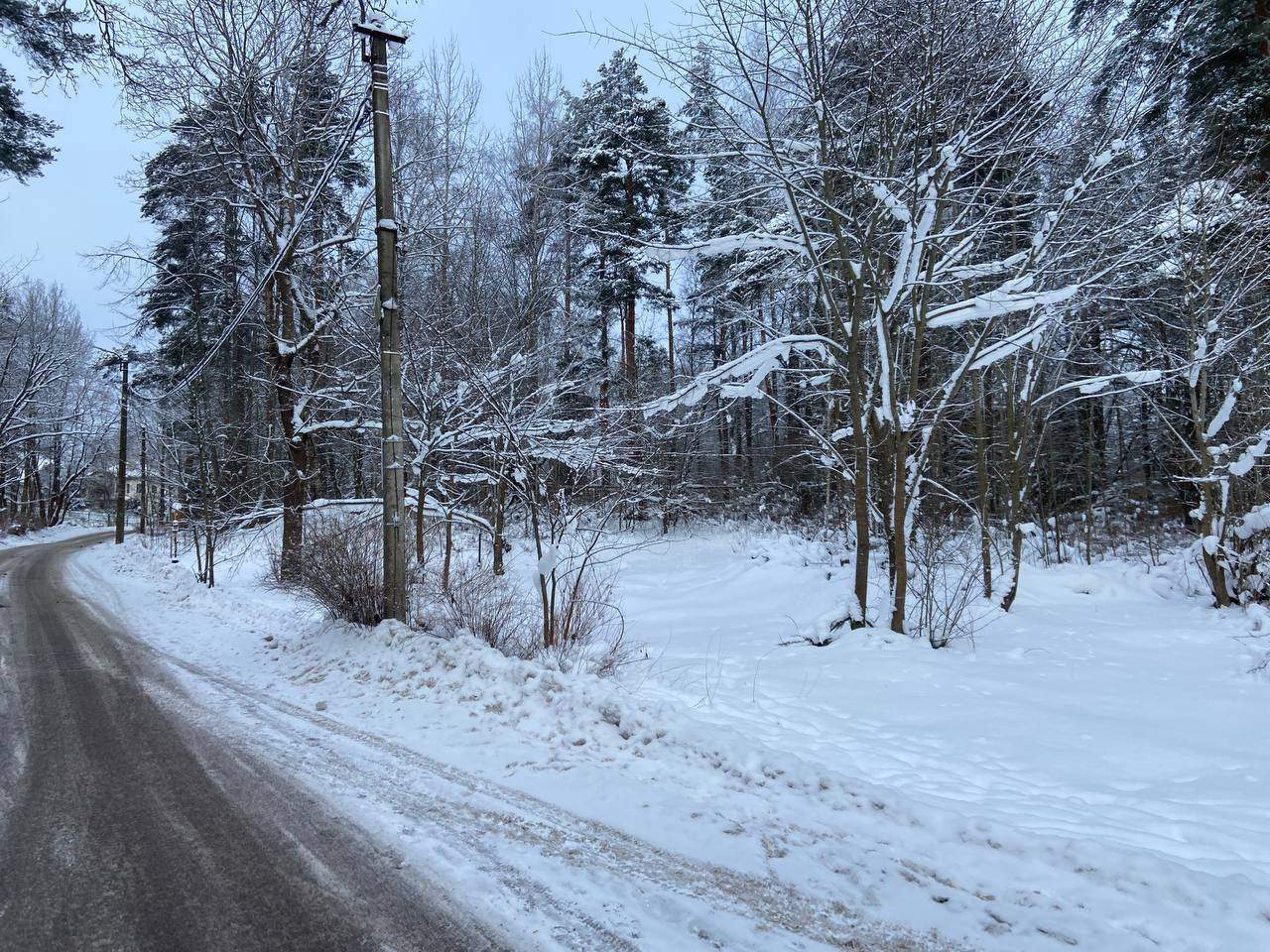 Продам земельный участок 1567 м.кв.