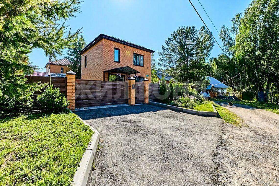 Дом на продажу в Томске, Изумрудная улица фото №1