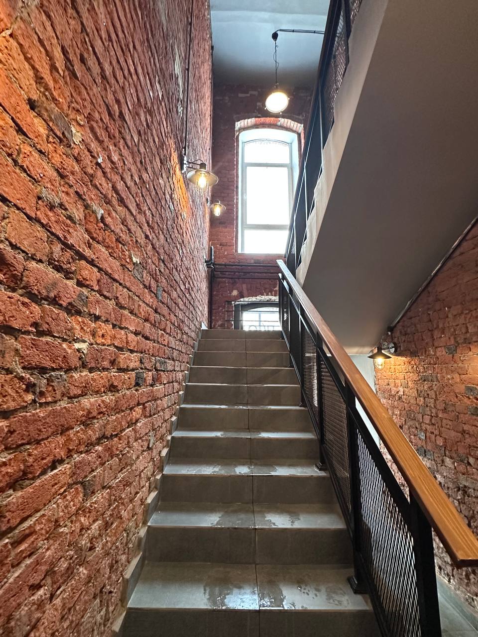 Продам помещение свободного назначения 11.1 м.кв.