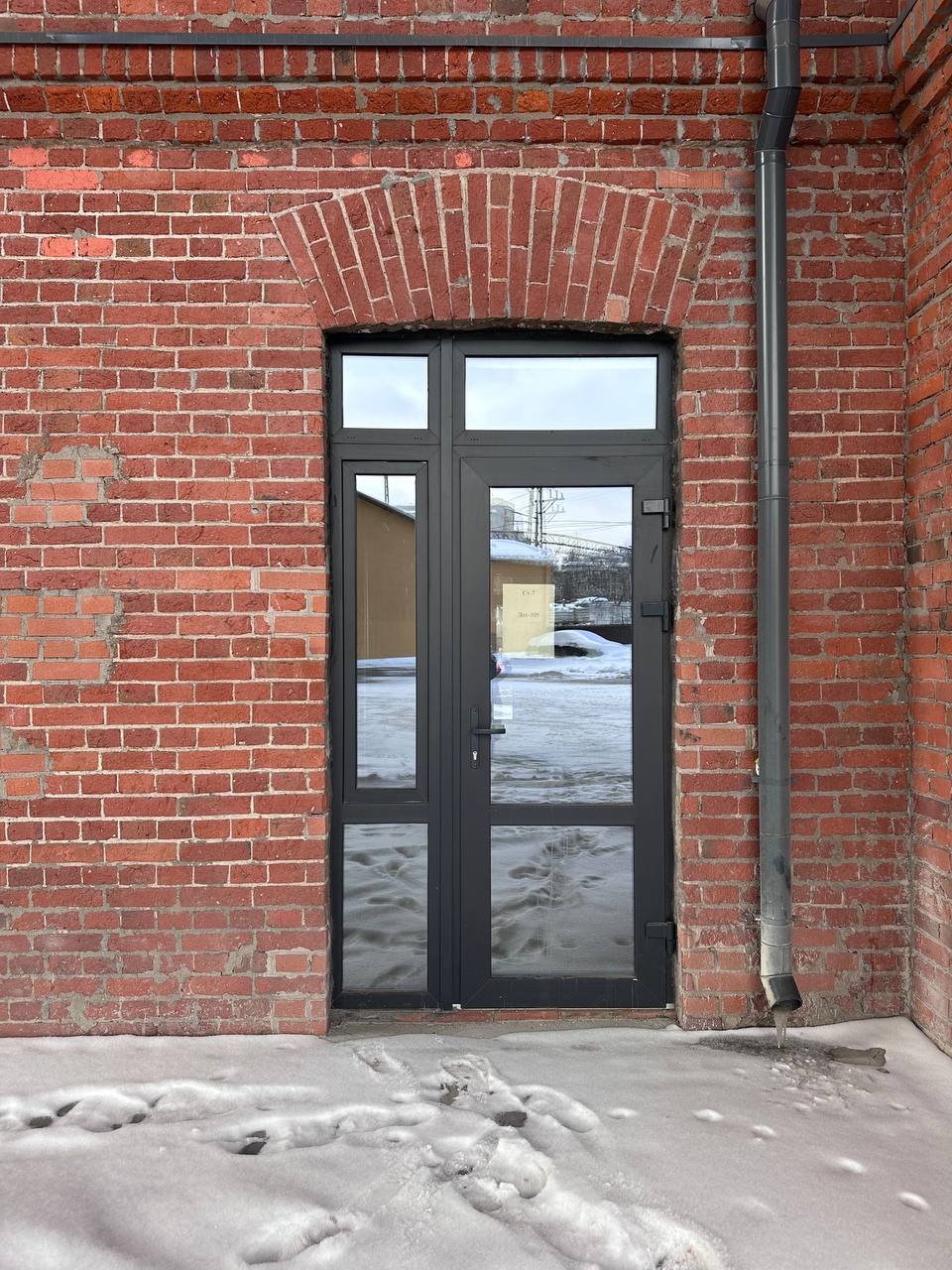 Продам помещение свободного назначения 16.2 м.кв.