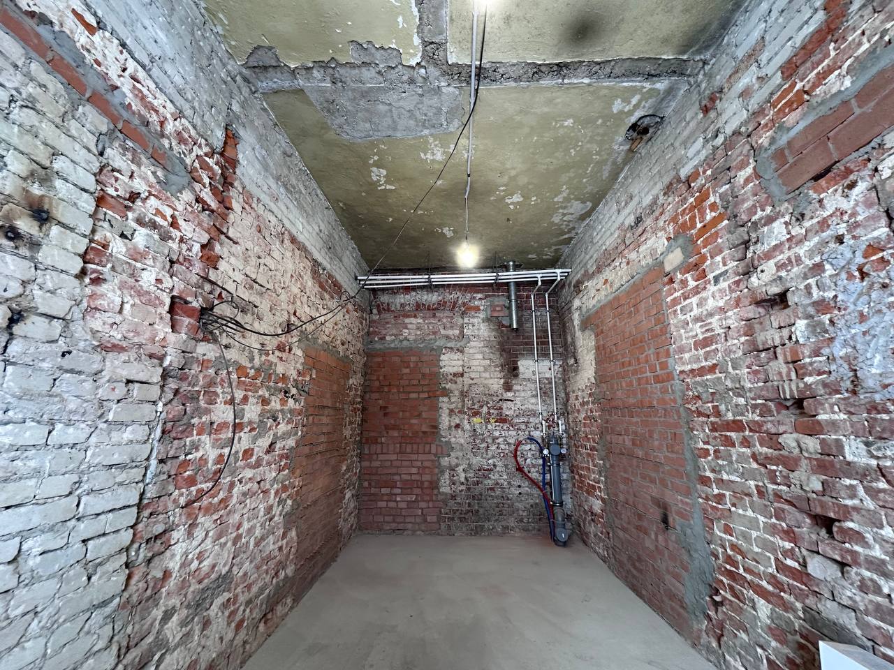 Продам помещение свободного назначения 13.9 м.кв.