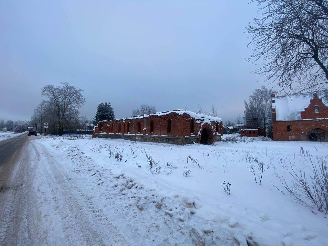 Продам земельный участок 2442 м.кв.