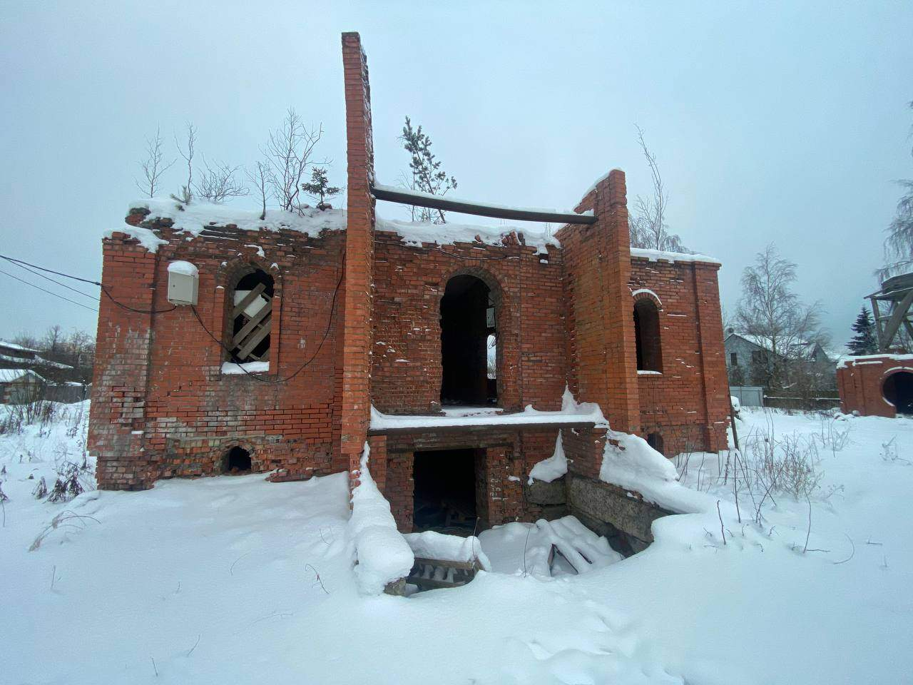 Продам земельный участок 2442 м.кв.