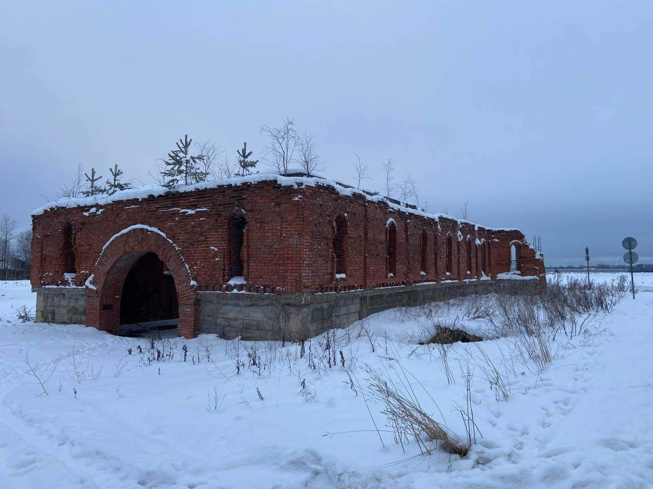 Продам земельный участок 2442 м.кв.