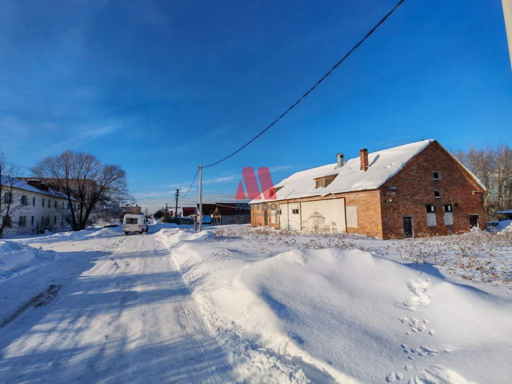 Продам торговое помещение 200 м.кв.