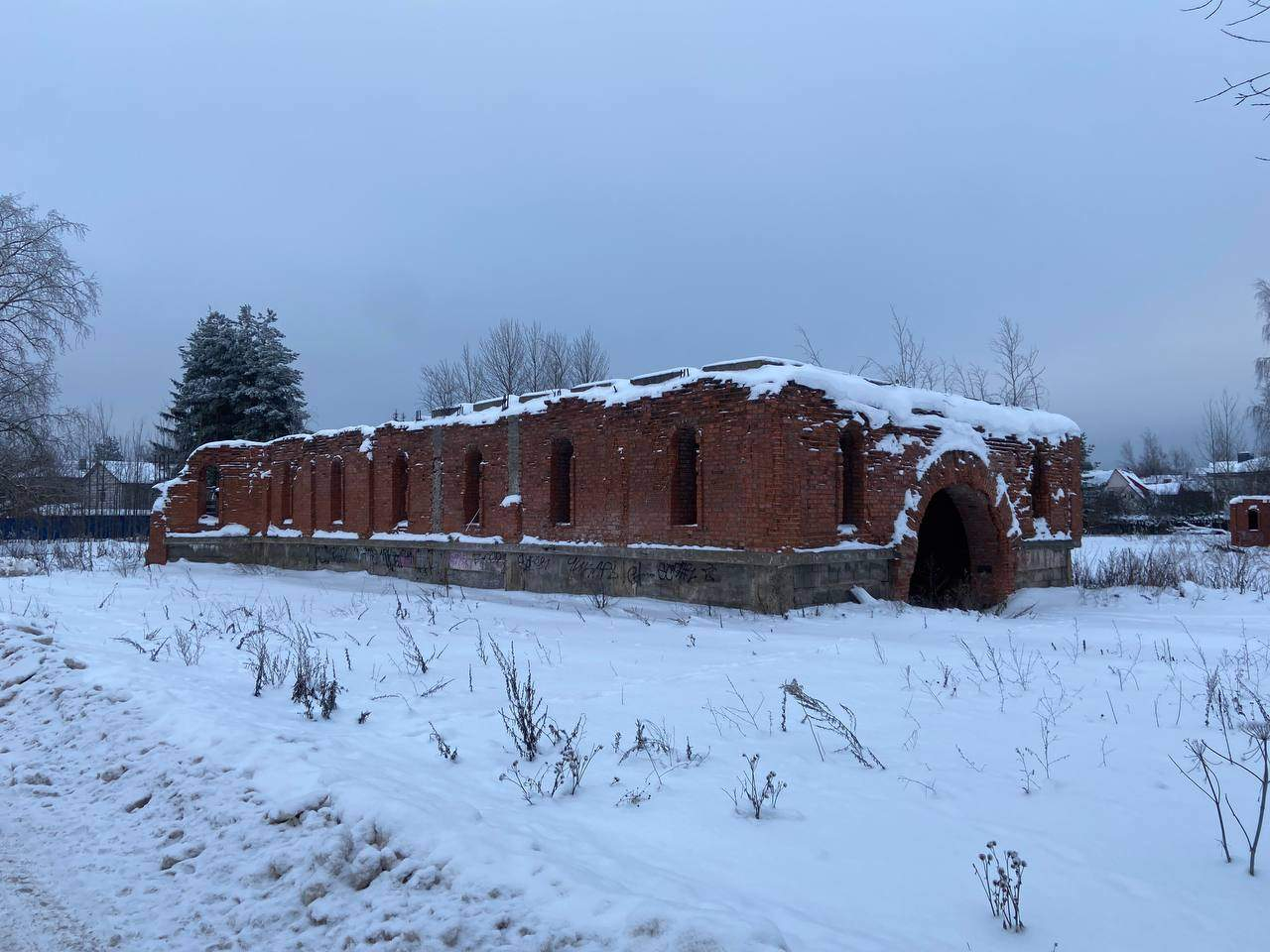 Продам земельный участок 2442 м.кв.