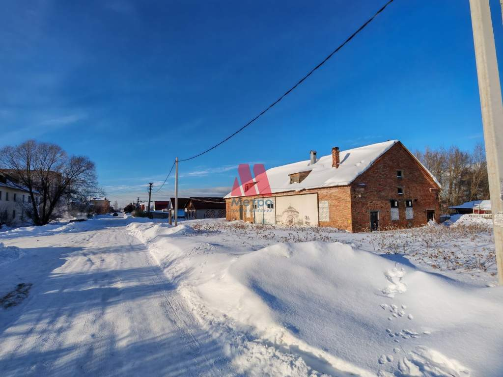 Продам торговое помещение 200 м.кв.