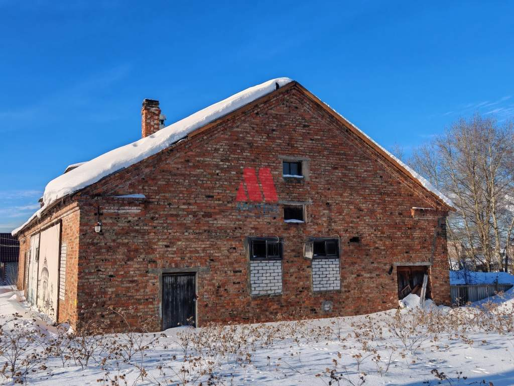 Продам торговое помещение 200 м.кв.