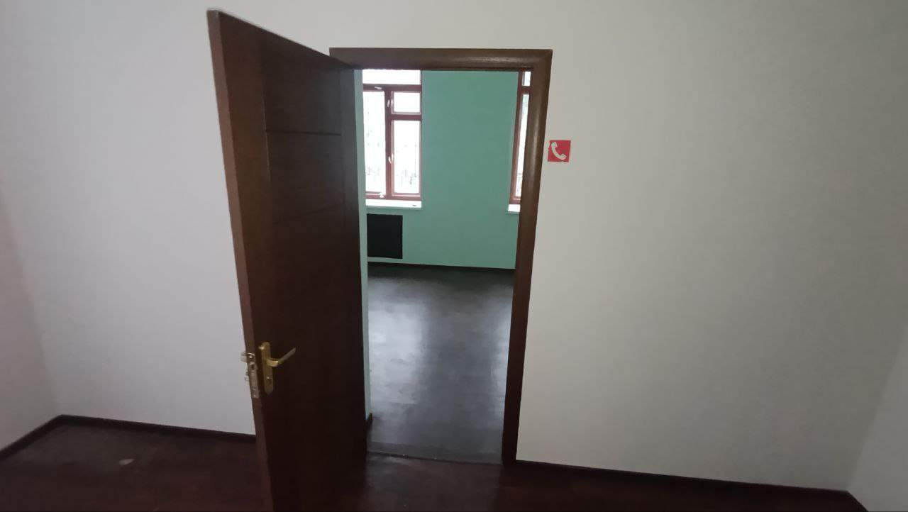 Продам офис 138.7 м.кв.