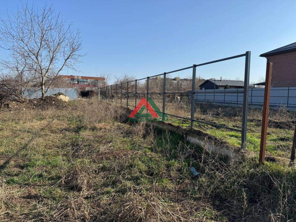 Продам земельный участок 600 м.кв.