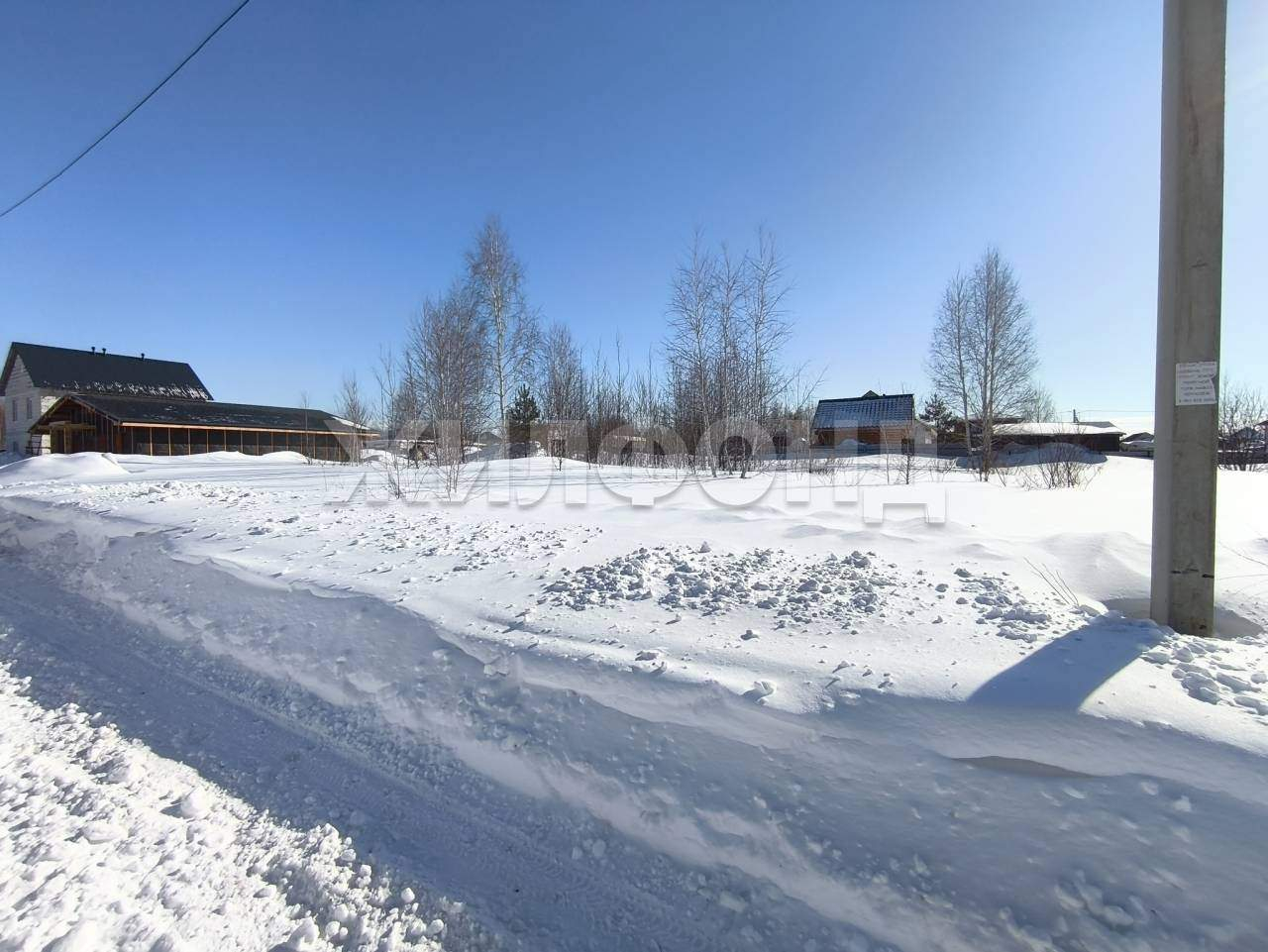 Продам земельный участок 1000 м.кв.