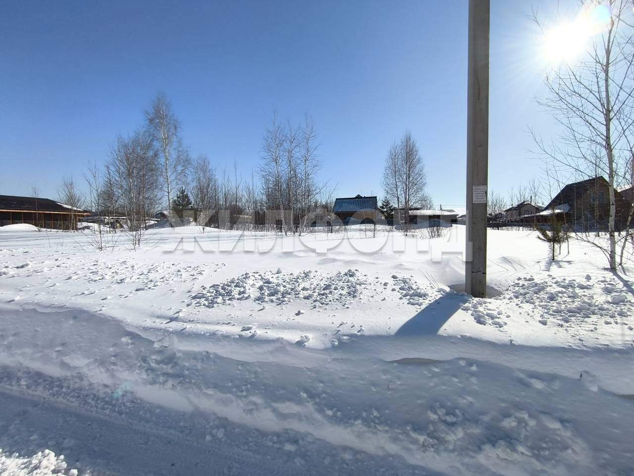 Продам земельный участок 1000 м.кв.